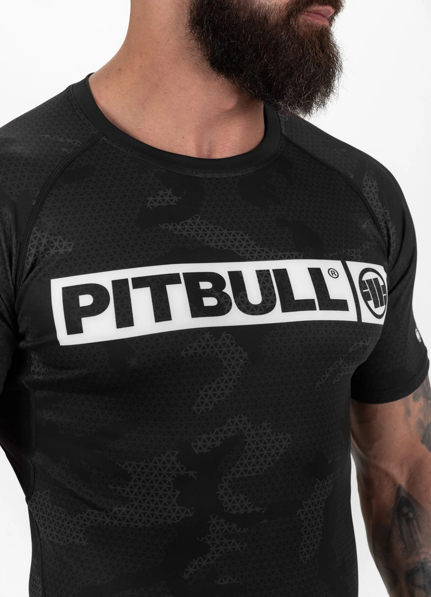 pit-bull-rashguard-net-camo-hilltop-ii_14_14a0ecf0-46ba-40aa-bce3-a2e234f72a35_5000x