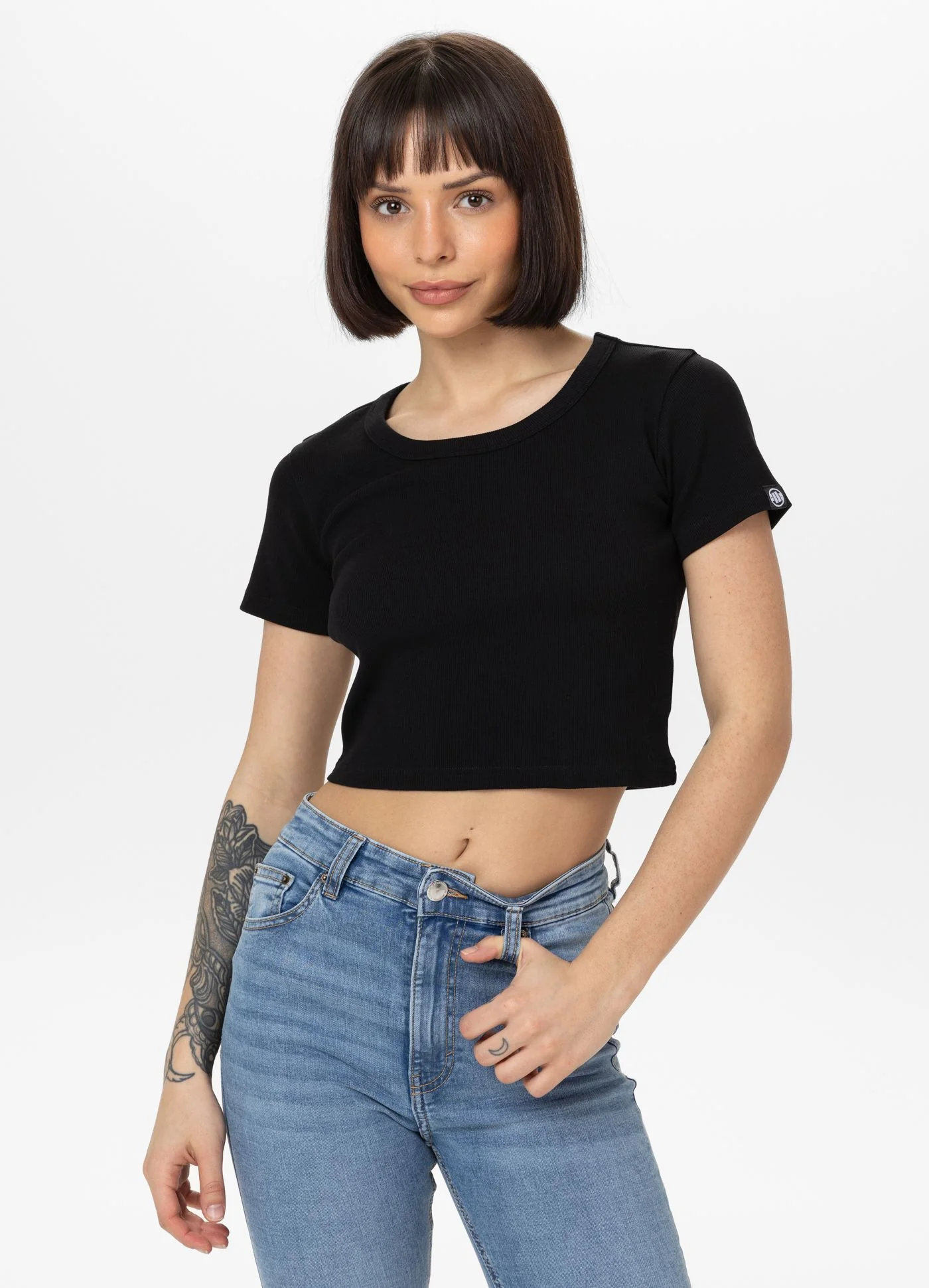 Cropped – Crna – 1