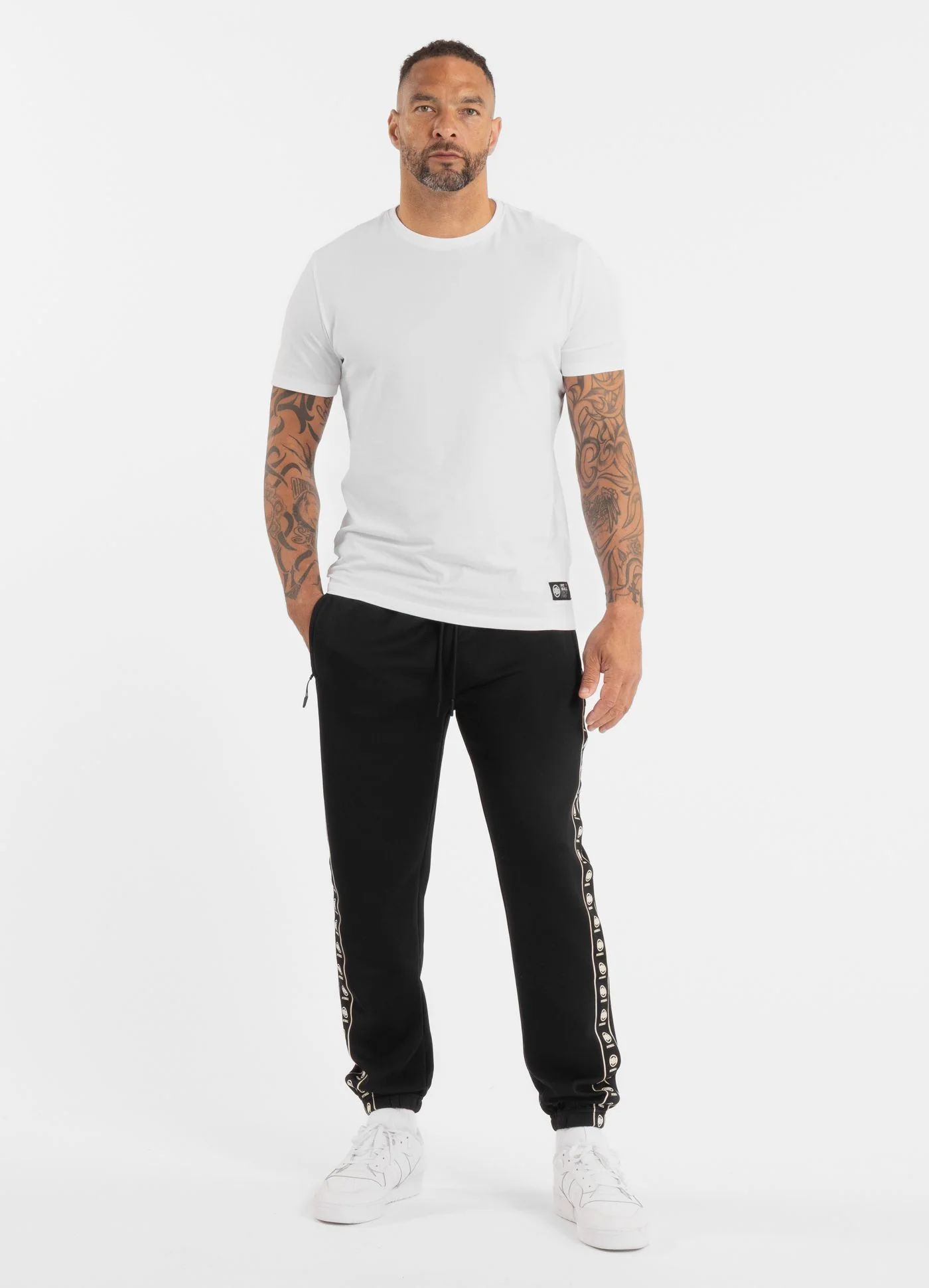 pit-bull-spodnie-dresowe-meskie-powers_10_edc2c106-2374-4dde-91b2-936d41859e5c